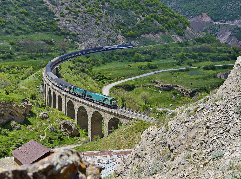 Iran train