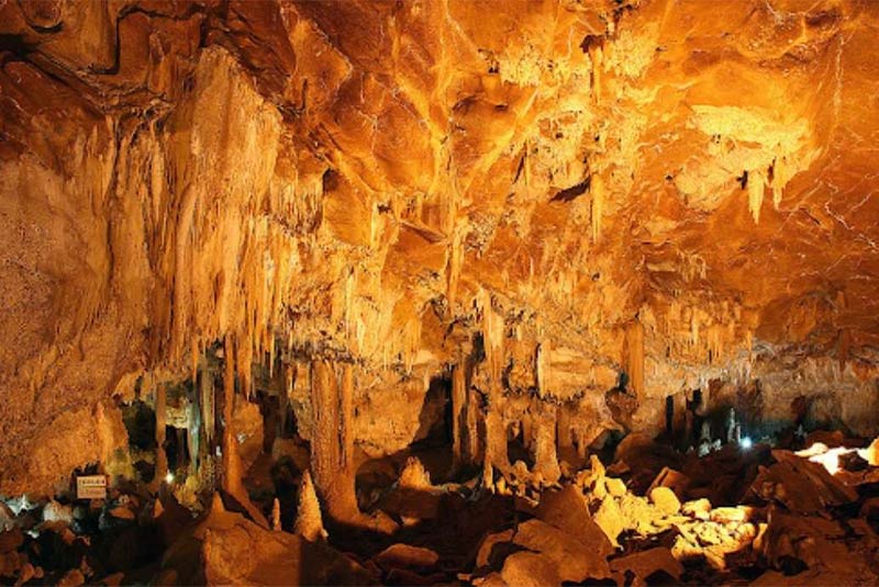 avishai cave