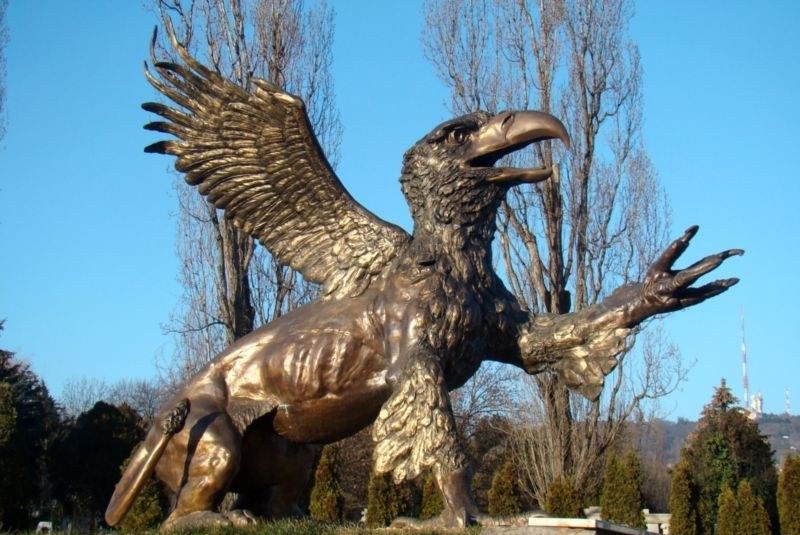griffin statues 