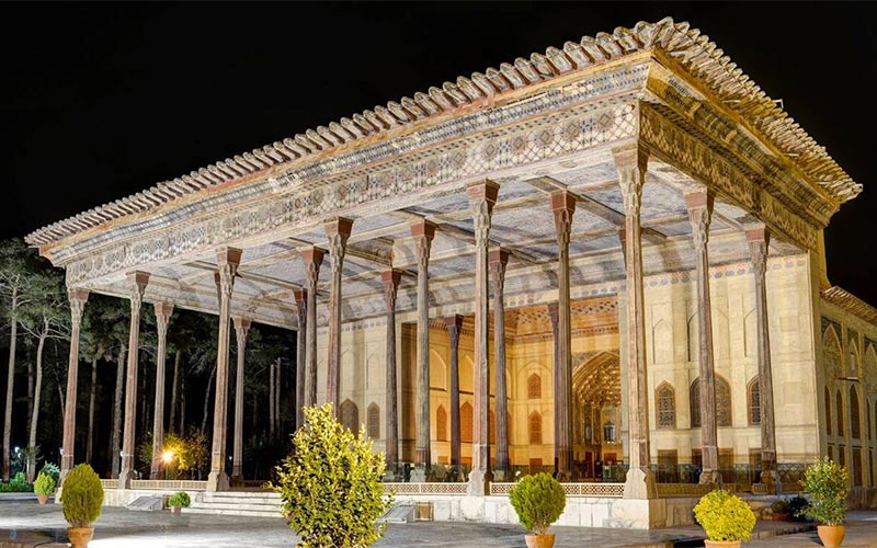 chehelsotun isfahan