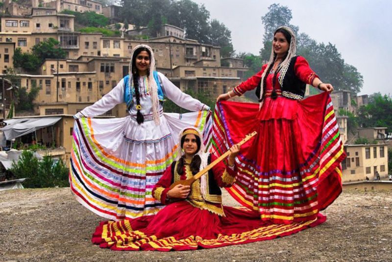 Traditional Clothing of Iran: Unveiling the Threads of Elegance