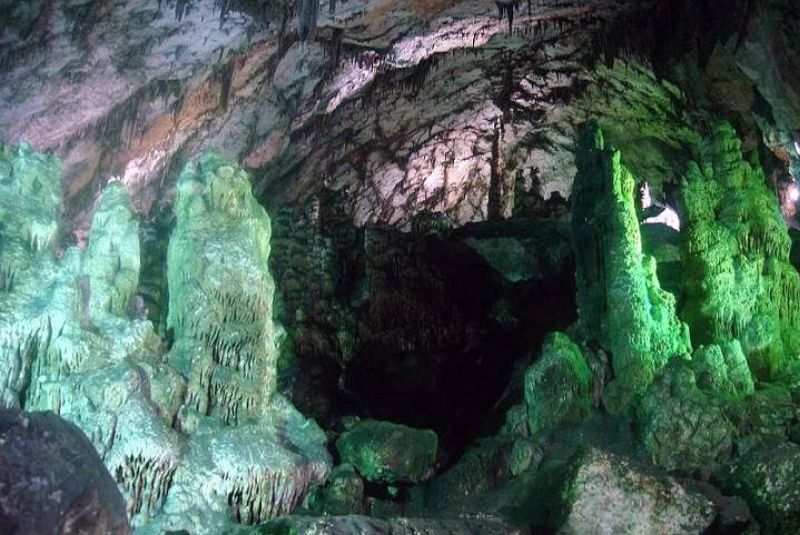MahdiShahr Darband Cave