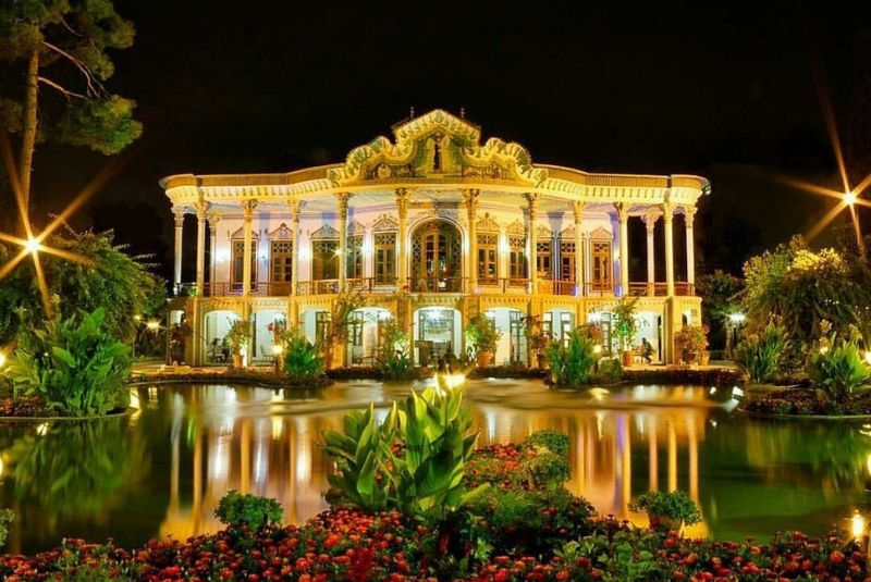 Shapouri Garden Traditional Restaurant