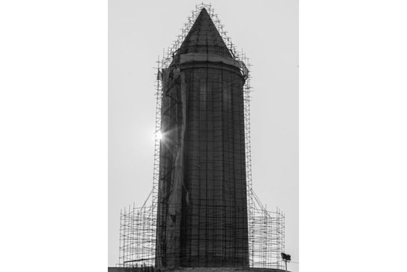 Gondabe Qabous Tower History