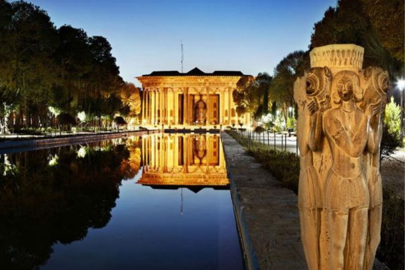 Chehel Sotoun Museum Garden