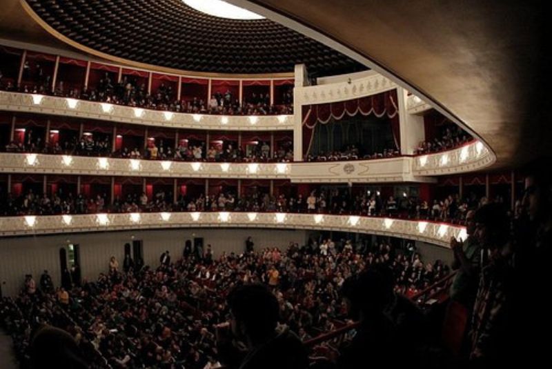 5. Tehran City Theater