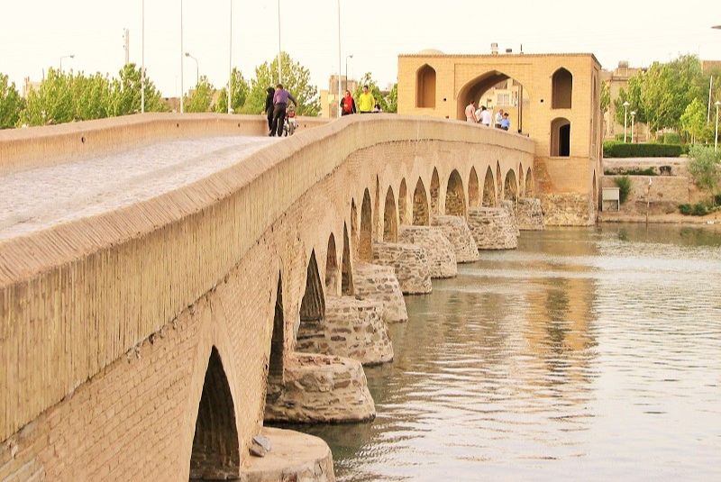 Visiting Shahrestan Bridge: What to Expect