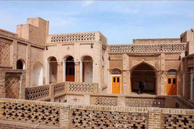 Best Time to Visit Suzangar House