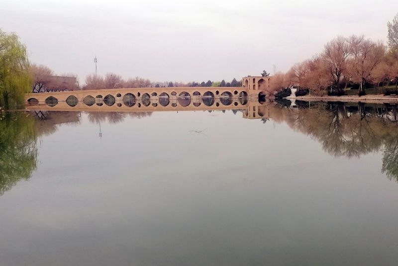 Visiting Shahrestan Bridge: What to Expect