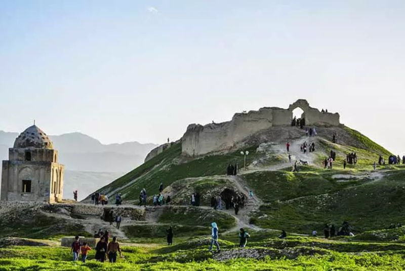 Dragon-Shaped Castle (Qaleh-e Azdahapeykar)