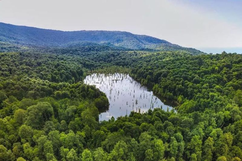 Tips for a Safe and Enjoyable Visit to the Ghost Lagoon