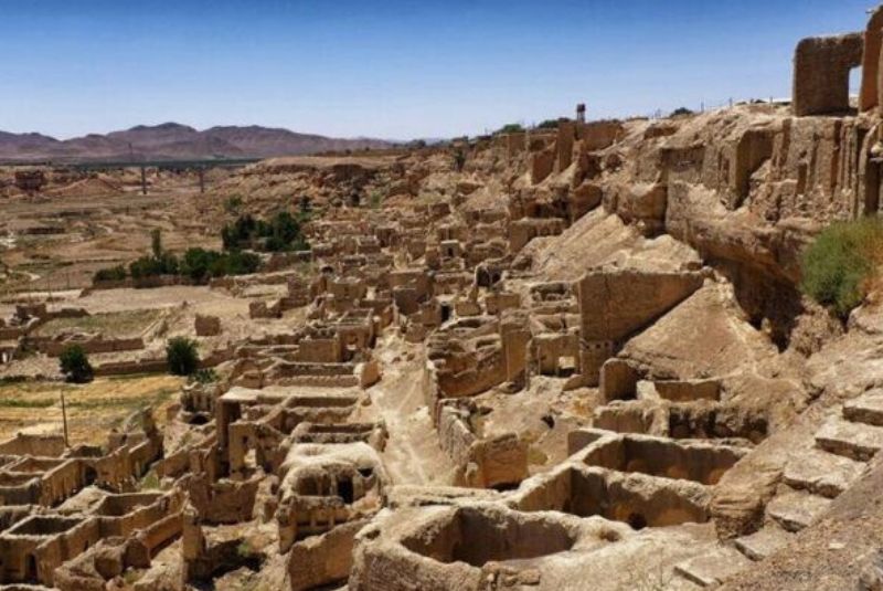 About Estakhr Ancient City