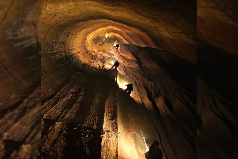 Who Can Visit Parau Cave? A Guide for Tourists