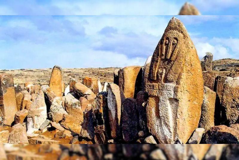 Shahr Yeri Cemetery Archaeological Features