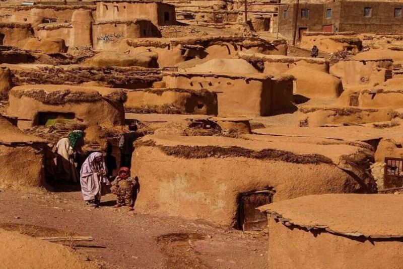 Makhunik Desert Village