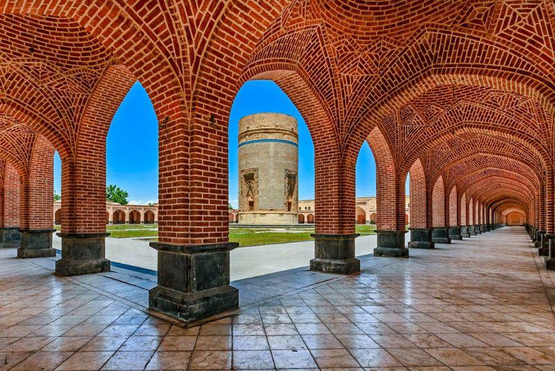 Sheikh Heidar Mausoleum Architecture and Different Parts