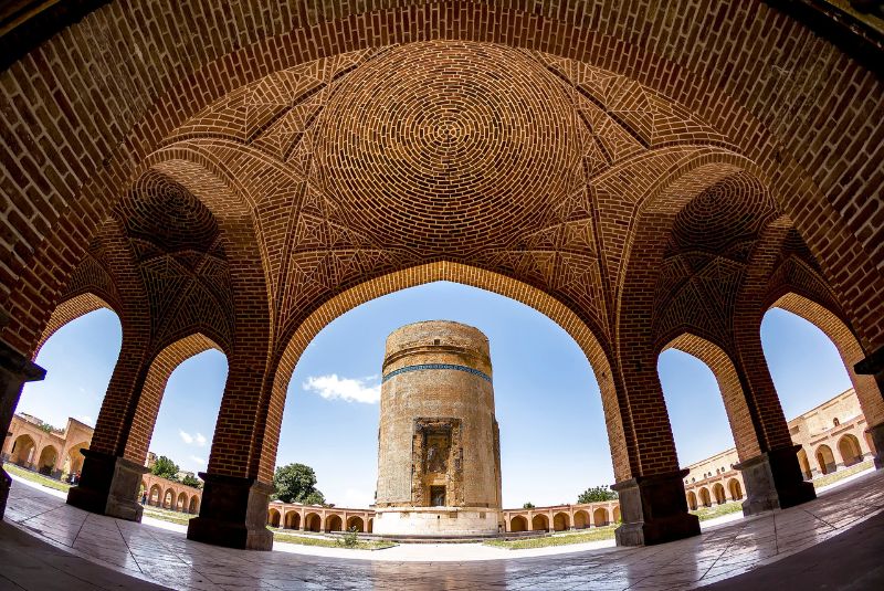 The History of the Mausoleum Who Was Sheikh Heidar