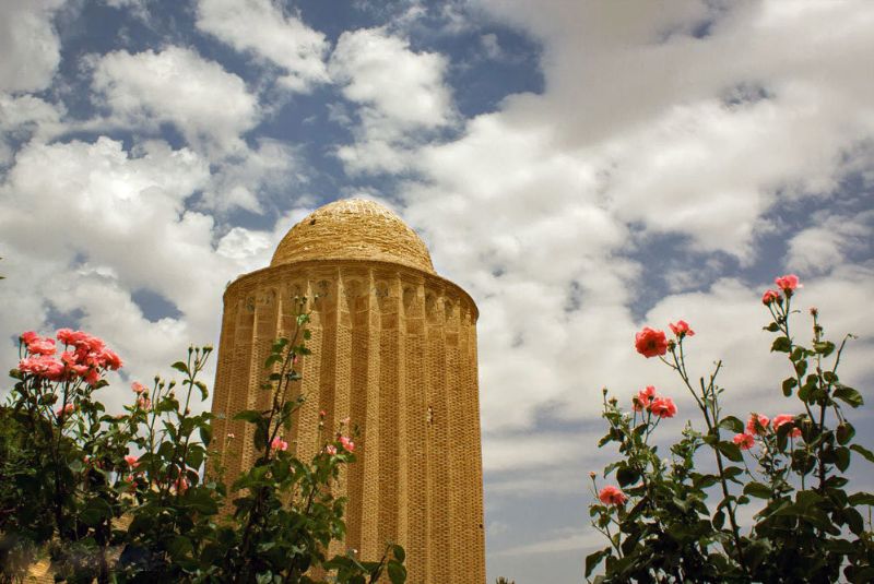 About Kashaneh Bastam Tower