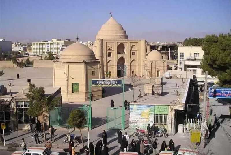 Visiting Hours of Imamzadeh Jafar in Damghan