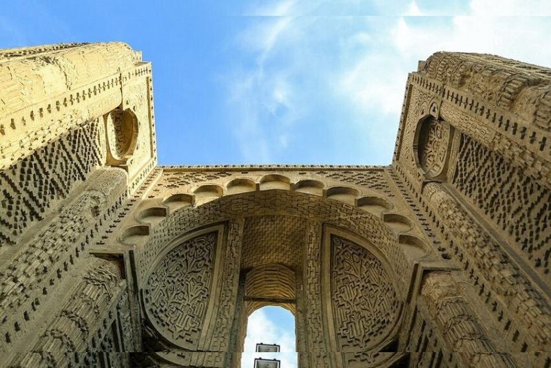 Hakim Mosque Entrance