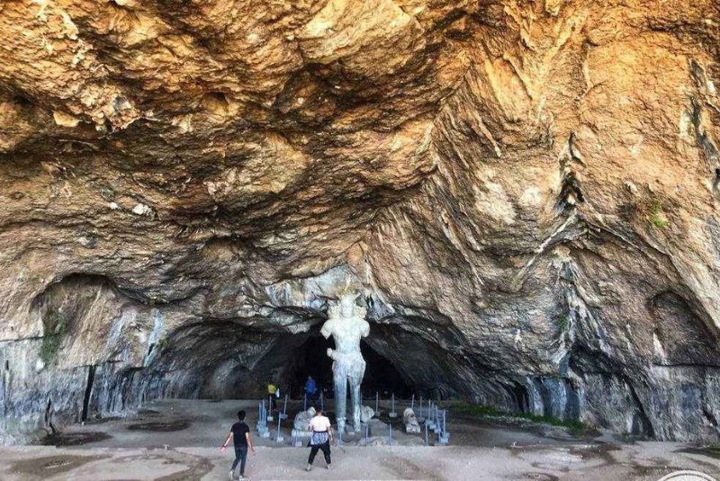 Shapur Statue Cave