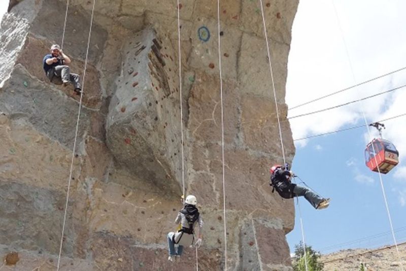 Ganjnameh Climbing