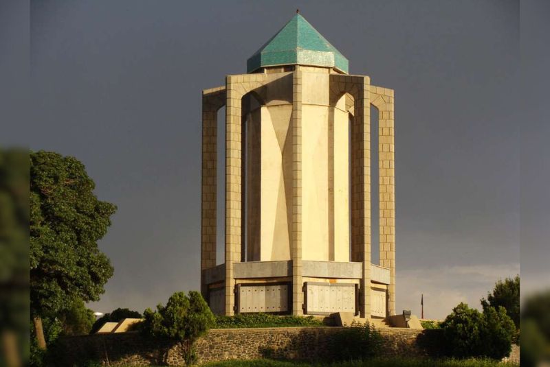 The Architecture of Baba Taher’s Mausoleum